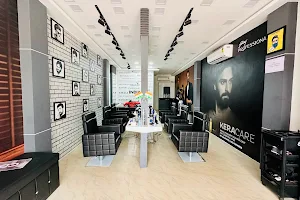 Cheap and Best Men's Salon, Tada image