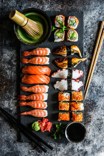Samaka و Sushi