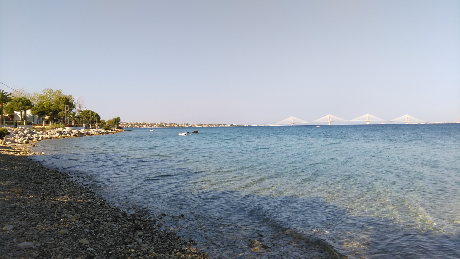 Zdjęcie Agios-Vasilios II z przestronna plaża
