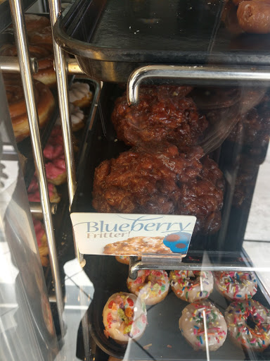 Donut Shop «Yum Yum Donuts», reviews and photos, 6411 E Spring St, Long Beach, CA 90808, USA