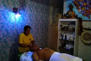 Massagem Terapêutica image