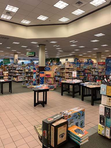 Book Store «Barnes & Noble», reviews and photos, 333 Congress Ave, Boynton Beach, FL 33436, USA