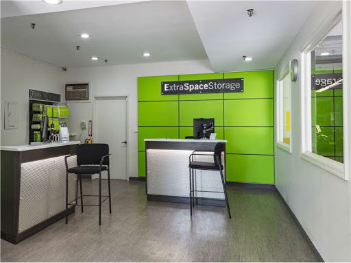 Self-Storage Facility «Tuck-It-Away Self-Storage», reviews and photos, 3240 Bronx Blvd, Bronx, NY 10467, USA