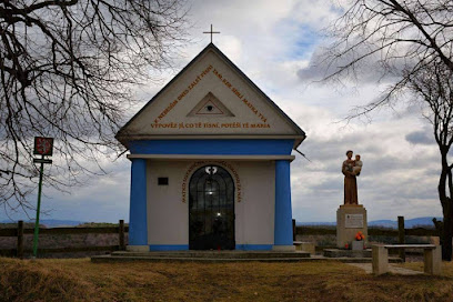Socha svatého Antonína Paduánského u cesty severně od Příluk