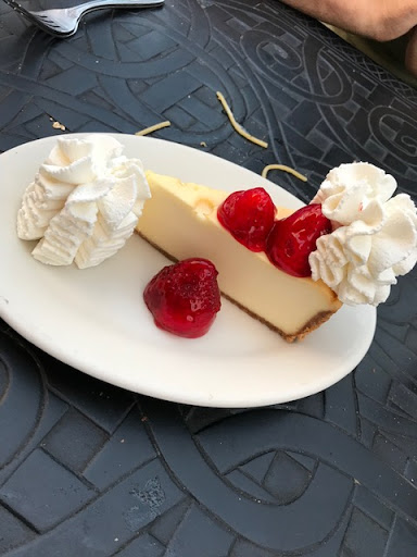 Restaurant «The Cheesecake Factory», reviews and photos, 442 W Hillcrest Dr, Thousand Oaks, CA 91360, USA