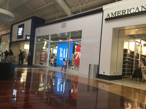 Clothing Store «Gap Outlet», reviews and photos, 12801 W Sunrise Blvd, Sunrise, FL 33323, USA
