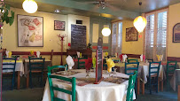 Atmosphère du Restaurant Grill St Germain à La Ferté-Loupière - n°5