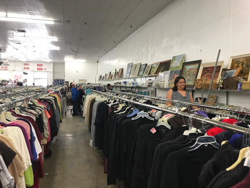 Thrift Store «Thrift Center», reviews and photos, 820 E Shields Ave, Fresno, CA 93704, USA