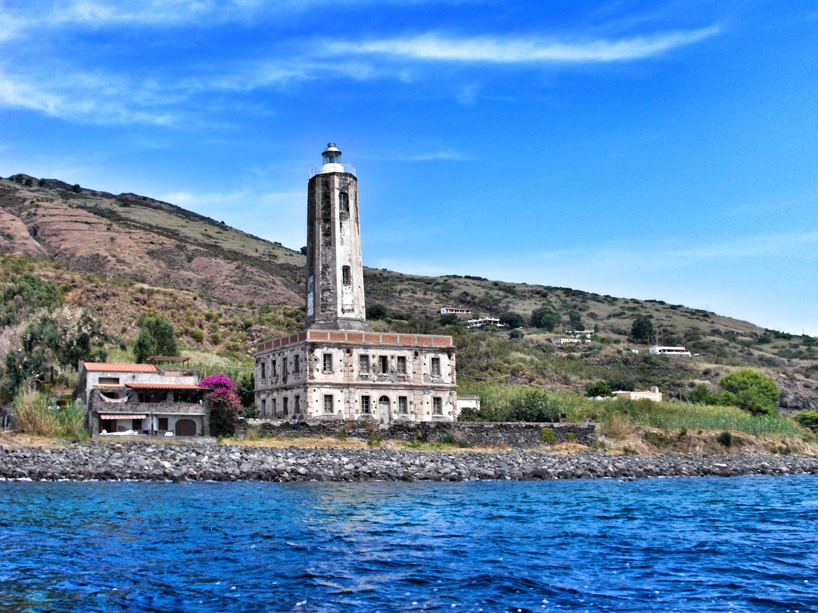 Mulberry beach II'in fotoğrafı geniş plaj ile birlikte