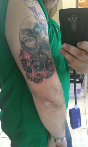 Tattoo Shop «High Priestess Piercing & Tattoo», reviews and photos, 525 E 13th Ave, Eugene, OR 97401, USA