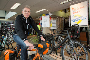 Jan Brinkman ... de wereld aan fietsen!