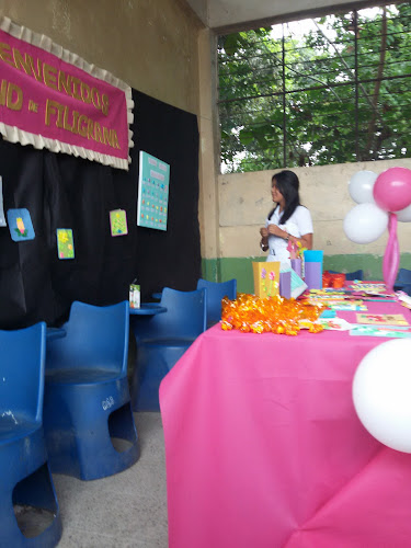 Unidad Educativa Seis de Octubre de Ventanas - Ventanas