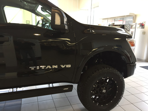 Car Dealer «Hall Nissan Virginia Beach», reviews and photos, 3757 Bonney Rd, Virginia Beach, VA 23452, USA