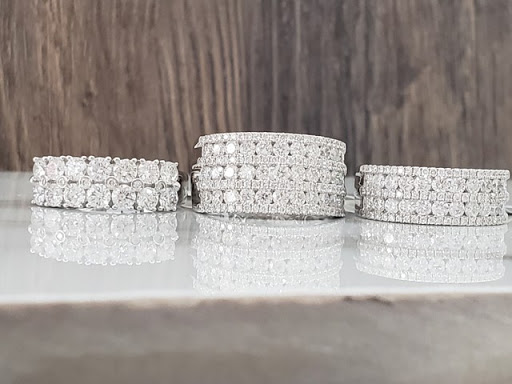 Jewelry Store «Georgetown Jewelers Inc», reviews and photos, 351 Georgetown Square, Wood Dale, IL 60191, USA