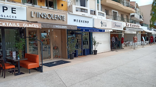 Magasin de vêtements pour hommes WEEKEND Bandol