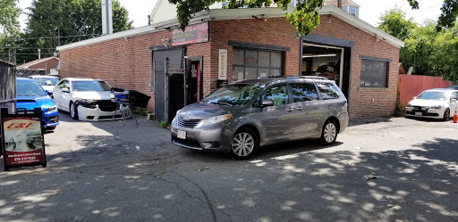 Auto Body Shop «C & F Auto Custom & Frame», reviews and photos, 14 E St, Lowell, MA 01851, USA