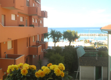 Extérieur Bed & Breakfast B & B A Few Steps from the Sea 60019 Senigallia