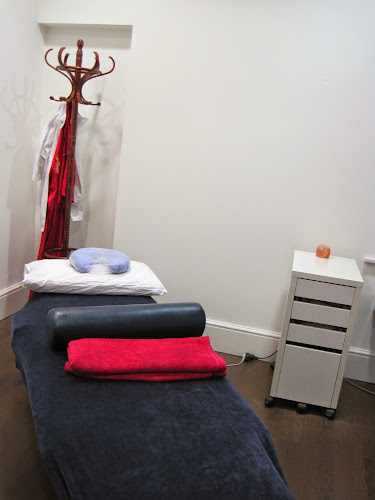 Reviews of Naturopath.Clinic in Cardiff - Massage therapist
