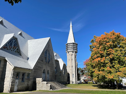 Cowansville - Église Sainte-Thérèse-de-l'enfant-Jésus (1951)