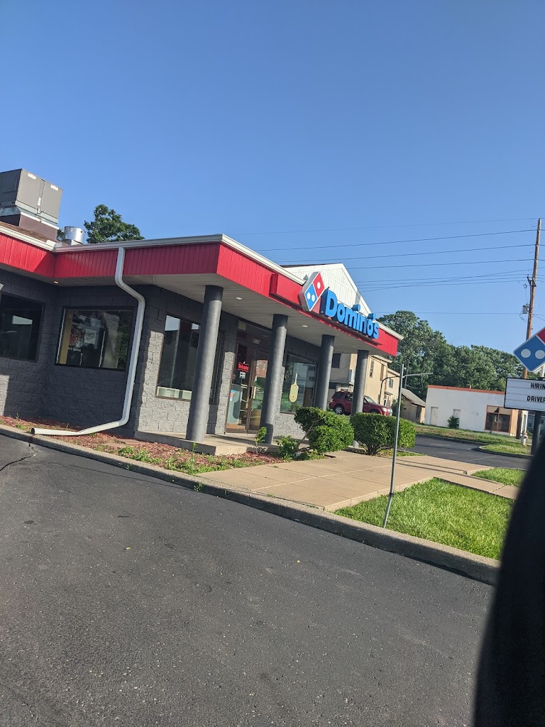 Domino's Pizza 64507