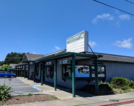Pet Supply Store «Myrtle Avenue Pet Center», reviews and photos, 2725 Hubbard Ln, Eureka, CA 95501, USA