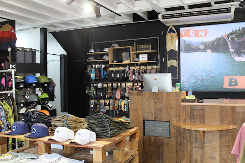 Magasin d'articles de snowboard Burton Hossegor Outlet Store Soorts-Hossegor