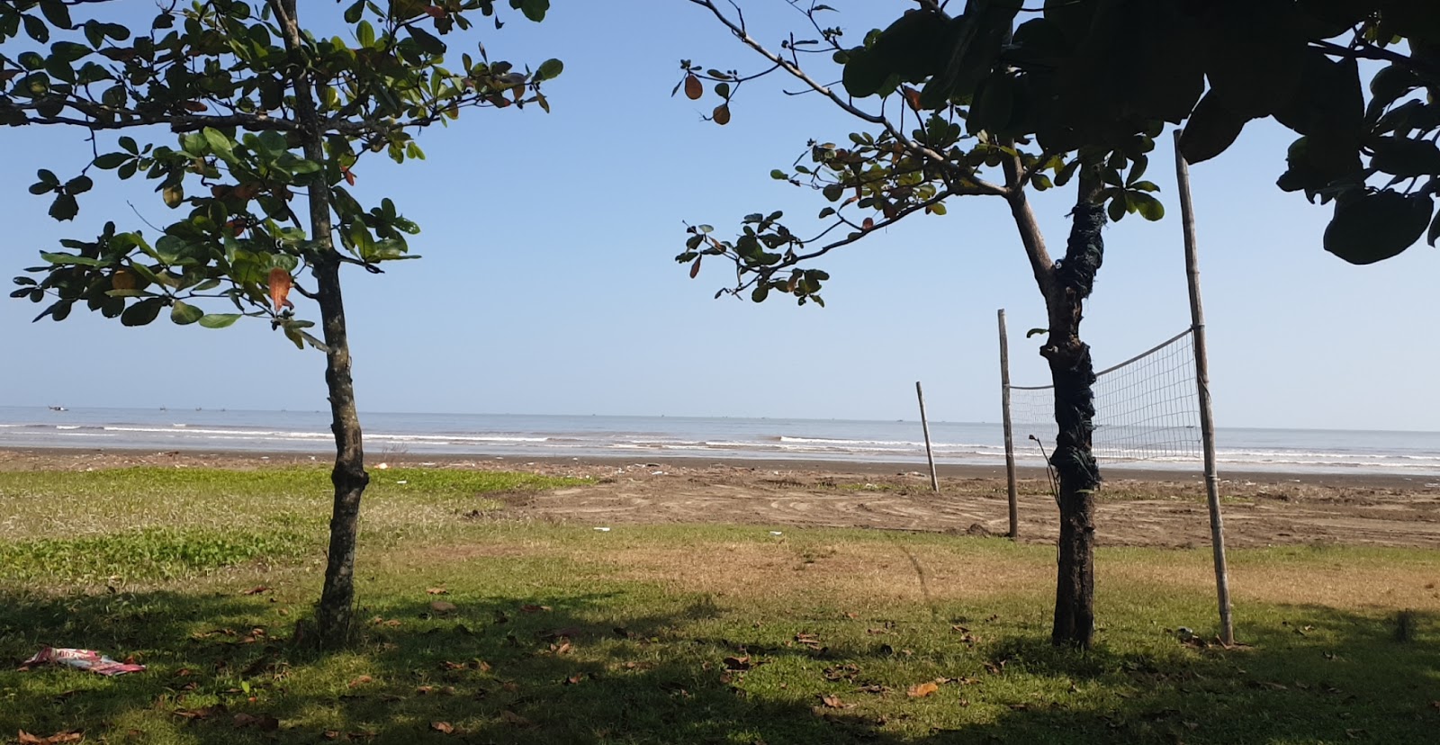 Valokuva Dien Thanh Beachista. - suosittu paikka rentoutumisen tuntijoille