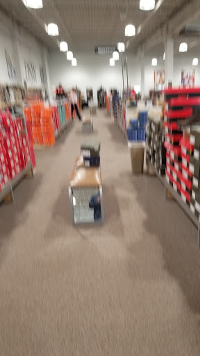 Shoe Store «DSW Designer Shoe Warehouse», reviews and photos, 1751 Carl D. Silver Parkway, Fredericksburg, VA 22401, USA