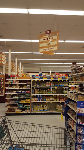 Grocery Store «Fred Meyer», reviews and photos, 2855 Broadway St NE, Salem, OR 97303, USA