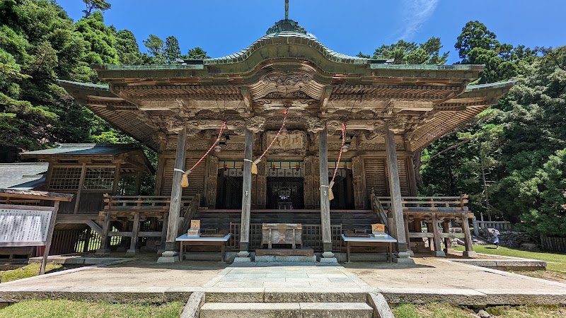 金華山黄金山神社