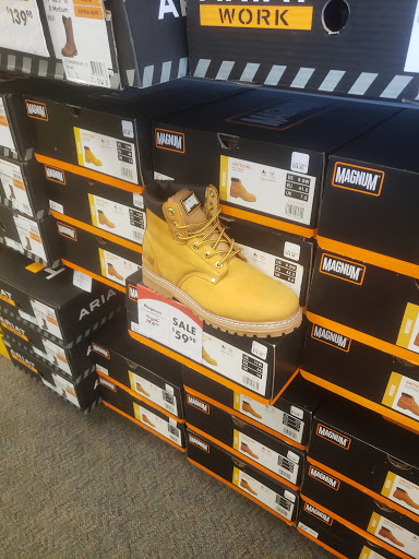 Shoe Store «Shoe Carnival», reviews and photos, 423 S Rangeline Rd, Joplin, MO 64801, USA