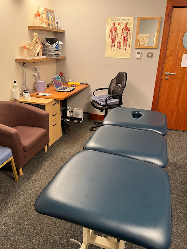 Reviews of Showler Physiotherapy Peterborough in Peterborough - Physical therapist