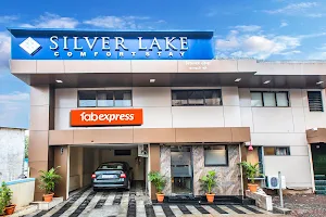 FabExpress Silver Lake - Hotel in Kurla West, Mumbai image