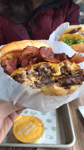 Shopping Mall «The Shops at North Bridge», reviews and photos, 520 N Michigan Ave, Chicago, IL 60611, USA