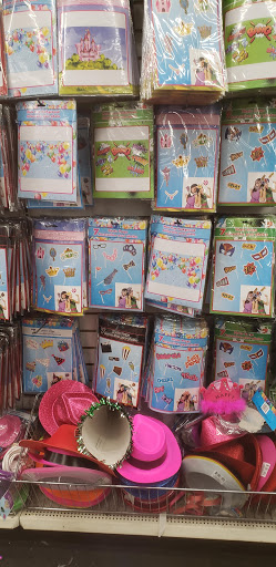 Dollar Store «Dollar Tree», reviews and photos, 4350 Central Ave NE, Columbia Heights, MN 55421, USA