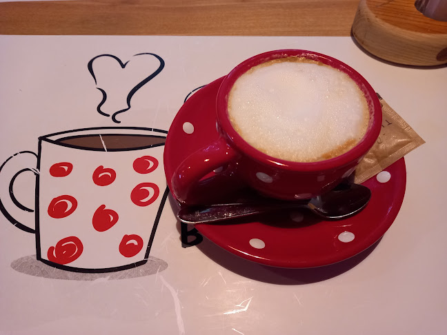 Comentarii opinii despre Pöttyös Bögre Kávézó és Reggeliző