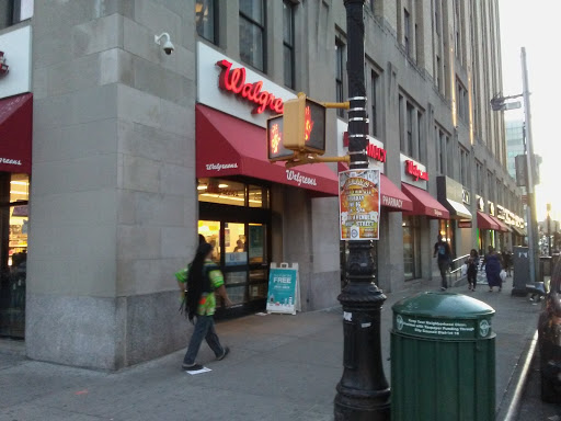 Drug Store «Walgreens», reviews and photos, 244 E 161st St, Bronx, NY 10451, USA