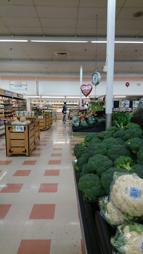 Grocery Store «Market Basket», reviews and photos, 11 Wood St, Lowell, MA 01851, USA