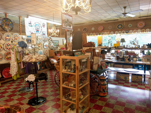 Tourist Attraction «Penna Dutch Gift Haus», reviews and photos, 93 Roadside Dr, Shartlesville, PA 19554, USA