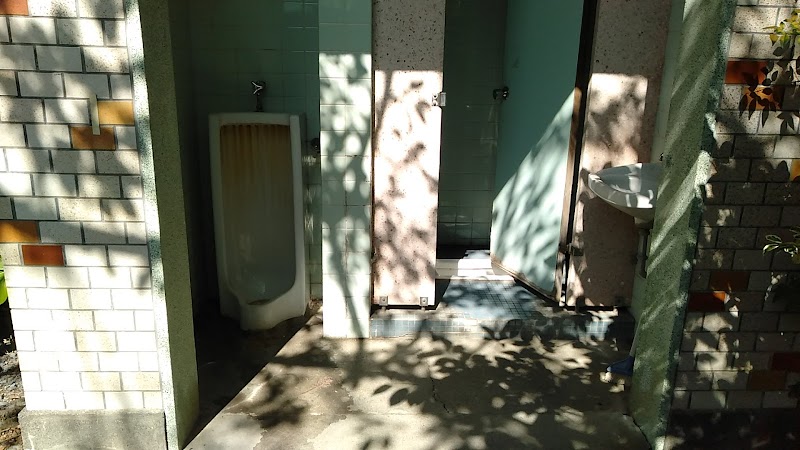 八雲神社 公衆トイレ