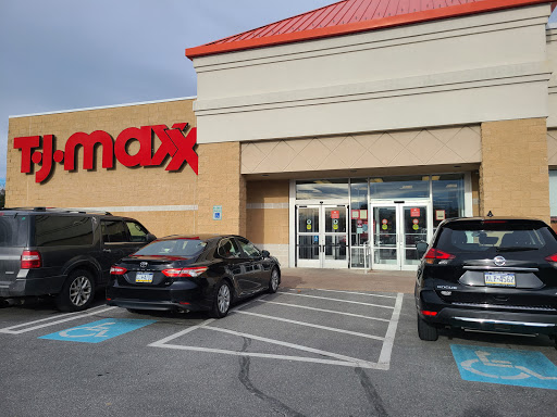 Department Store «T.J. Maxx», reviews and photos, 100 Mountaineer Dr, Stroudsburg, PA 18360, USA