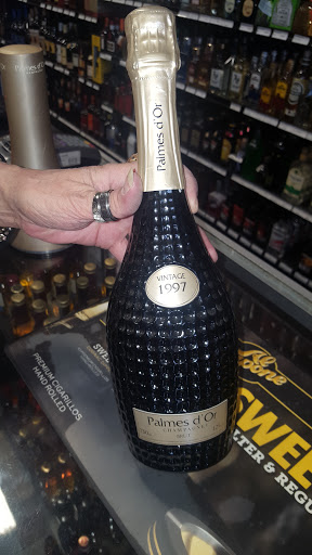 Liquor Store «Alamo City Liquor», reviews and photos, 26108 Overlook Pkwy, San Antonio, TX 78260, USA