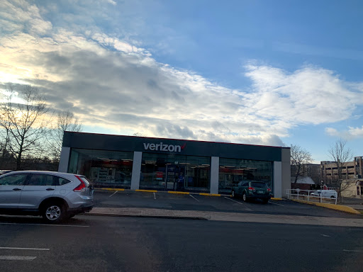 Cell Phone Store «Verizon Authorized Retailer – Cellular Sales», reviews and photos, 921 Farmington Ave, West Hartford, CT 06107, USA