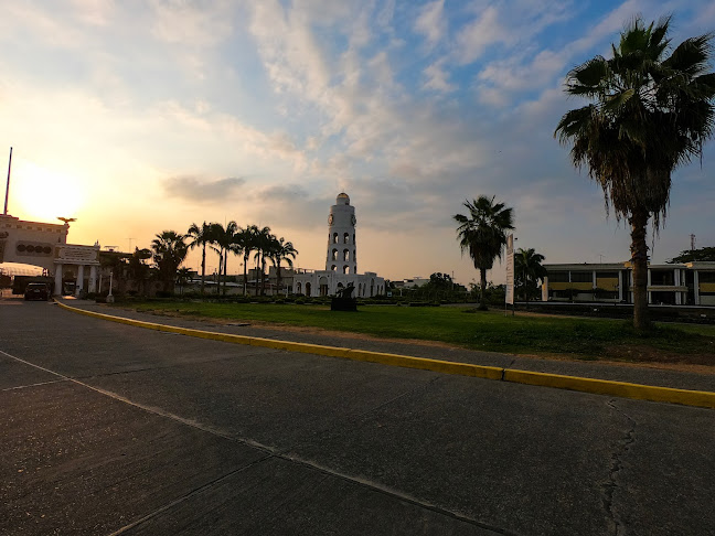 Comentarios y opiniones de Universidad Agraria del Ecuador. Ciudad Universitaria Milagro