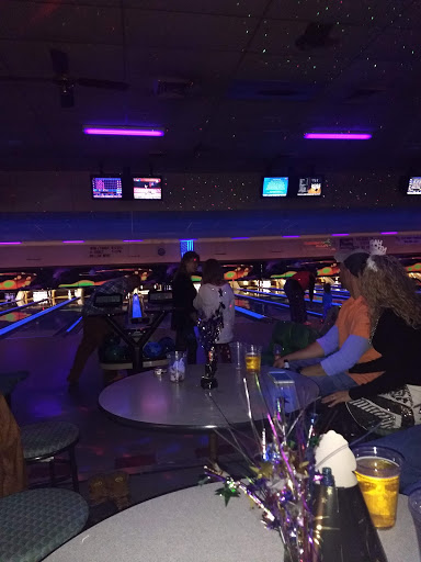 Bowling Alley «Vinton Bowling Center», reviews and photos, 1200 Vinyard Rd, Vinton, VA 24179, USA