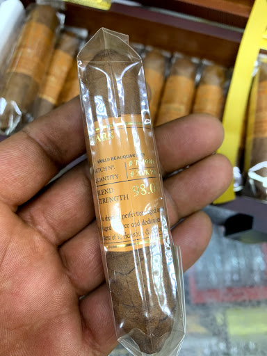 Convenience Store «Db Smoke Shop», reviews and photos, 65 5th Ave, Brooklyn, NY 11217, USA