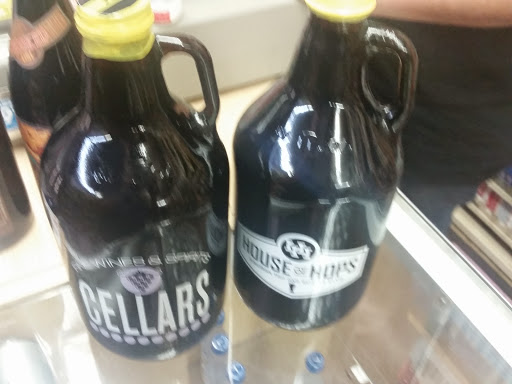 Liquor Store «Cellars Fine Wine & Spirits», reviews and photos, 10660 N 32nd St, Phoenix, AZ 85028, USA