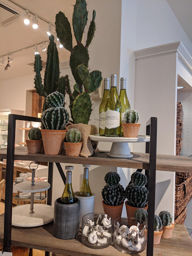 Furniture Store «Pottery Barn», reviews and photos, 321 King St, Charleston, SC 29401, USA