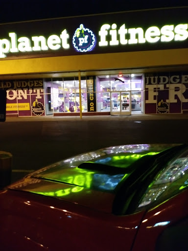 Gym «Planet Fitness», reviews and photos, 913 N 13th St #26, Harlingen, TX 78550, USA