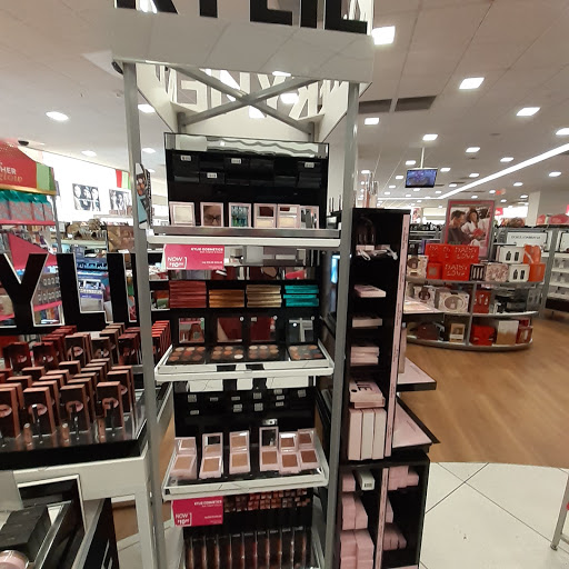 Hair Salon «Ulta Beauty», reviews and photos, 8160 Park Ln #330, Dallas, TX 75231, USA